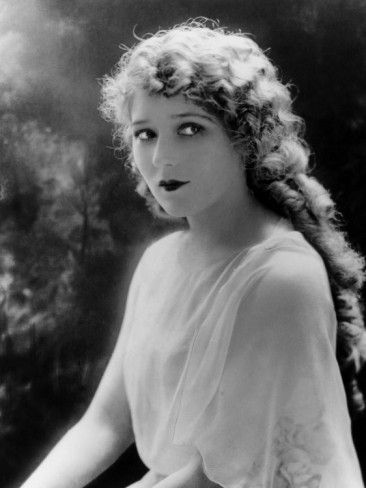 Mary Pickford, one of 1920s Hollywood’s biggest stars.