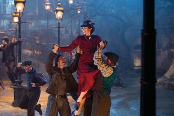 Emily Blunt in MARY POPPINS RETURNS (2018)