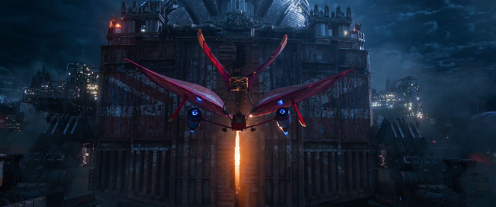 A steampunk airplane in MORTAL ENGINES (2018)